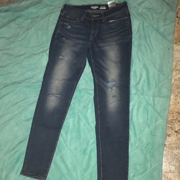 Denizen from Levi's Denim - Denizen from Levi’s low rise jeggings